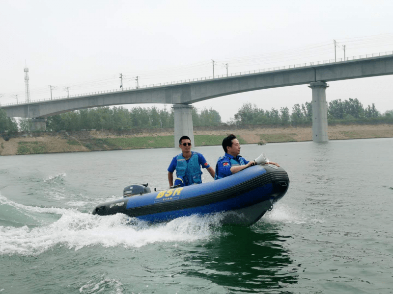 激烈鸡巴操逼视频"